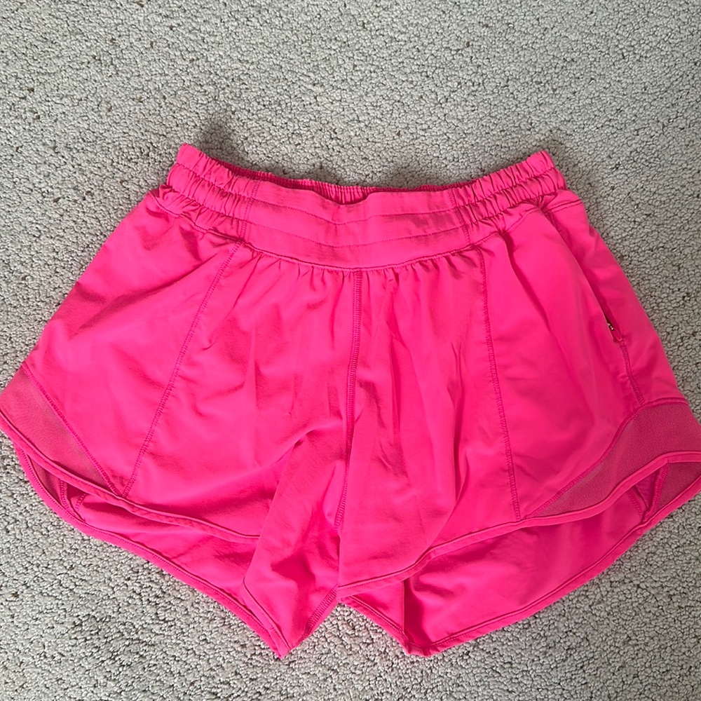 Lululemon hotty hot shorts (long version)